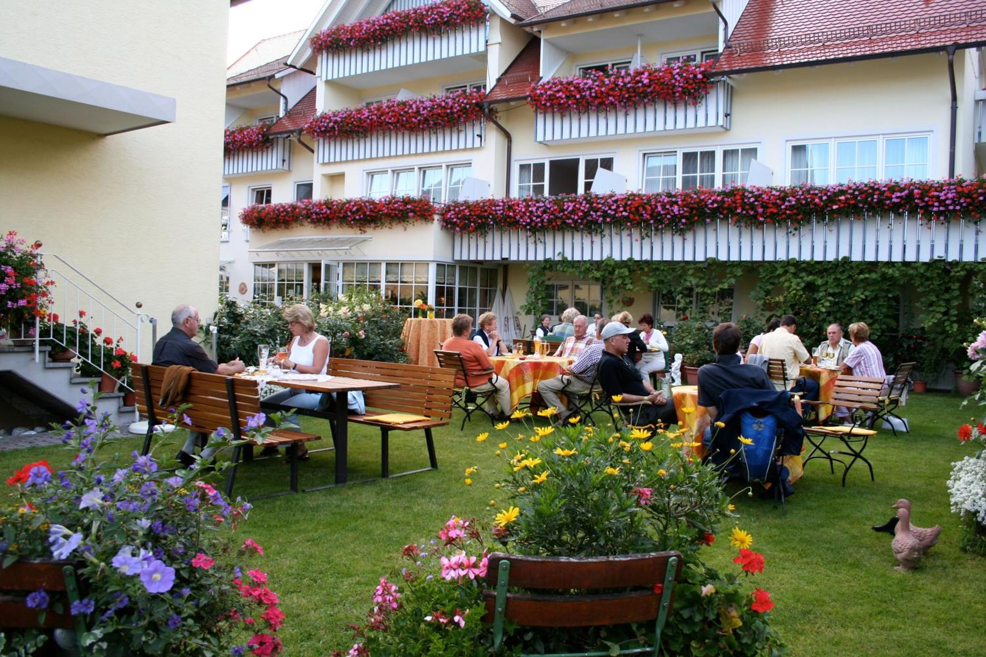 Hotel Seeperle Langenargen Exterior photo